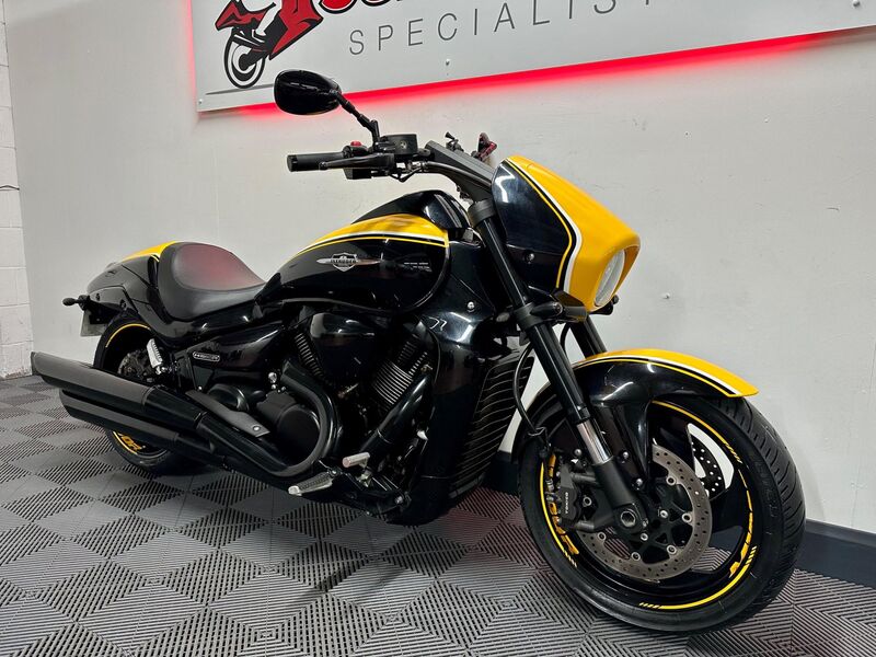 SUZUKI Intruder 1800