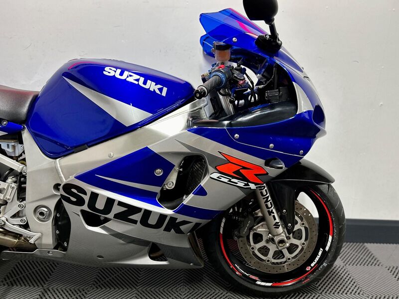 SUZUKI GSXR600