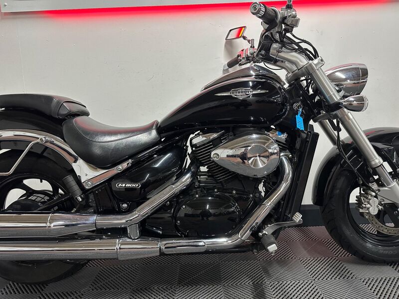 SUZUKI MARAUDER 800