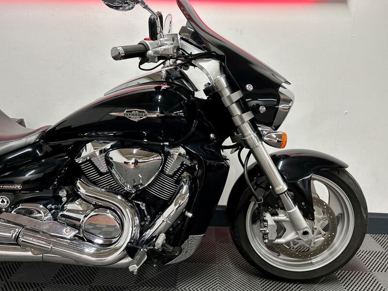 SUZUKI Intruder 1800