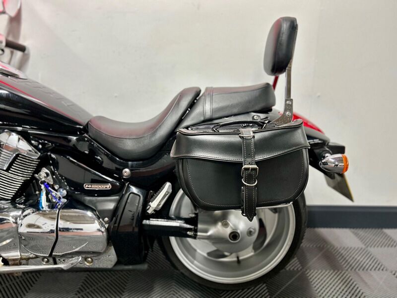 SUZUKI Intruder 1800