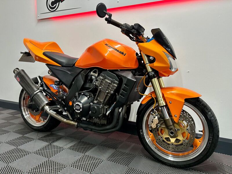 KAWASAKI Z1000