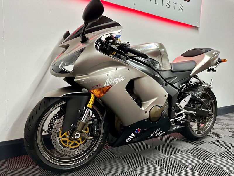KAWASAKI ZX-6R