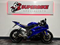 YAMAHA R6