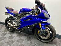 YAMAHA R6