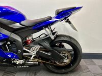 YAMAHA R6