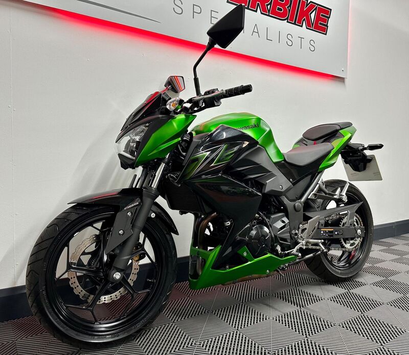 KAWASAKI Z300