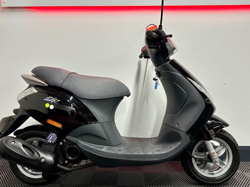 PIAGGIO Zip