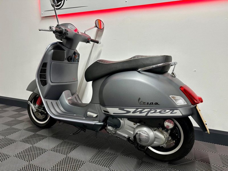 PIAGGIO Vespa