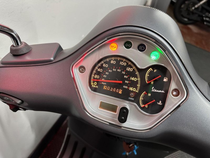 PIAGGIO Vespa