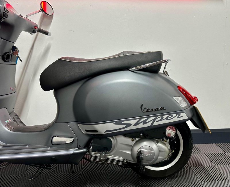 PIAGGIO Vespa