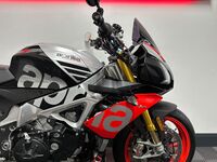 APRILIA Tuono 1100 V4