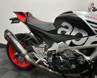 APRILIA Tuono 1100 V4