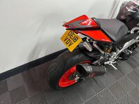 APRILIA Tuono 1100 V4