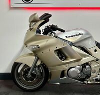 KAWASAKI ZZR600