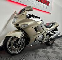 KAWASAKI ZZR600