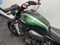 YAMAHA XSR700