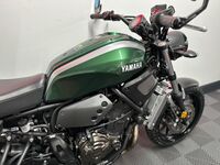YAMAHA XSR700