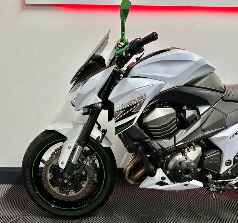 KAWASAKI Z800