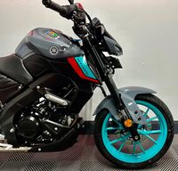 YAMAHA MT-125