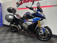 BMW S1000XR