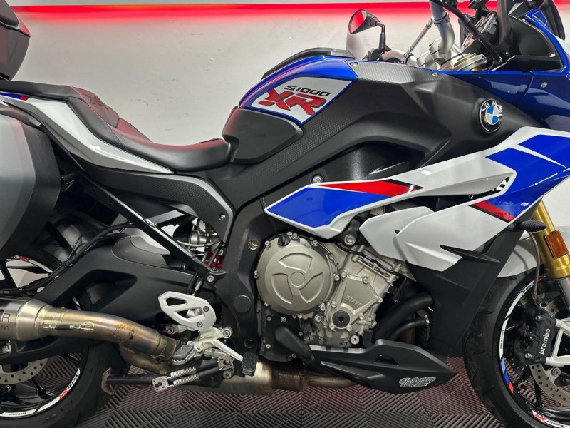 BMW S1000XR