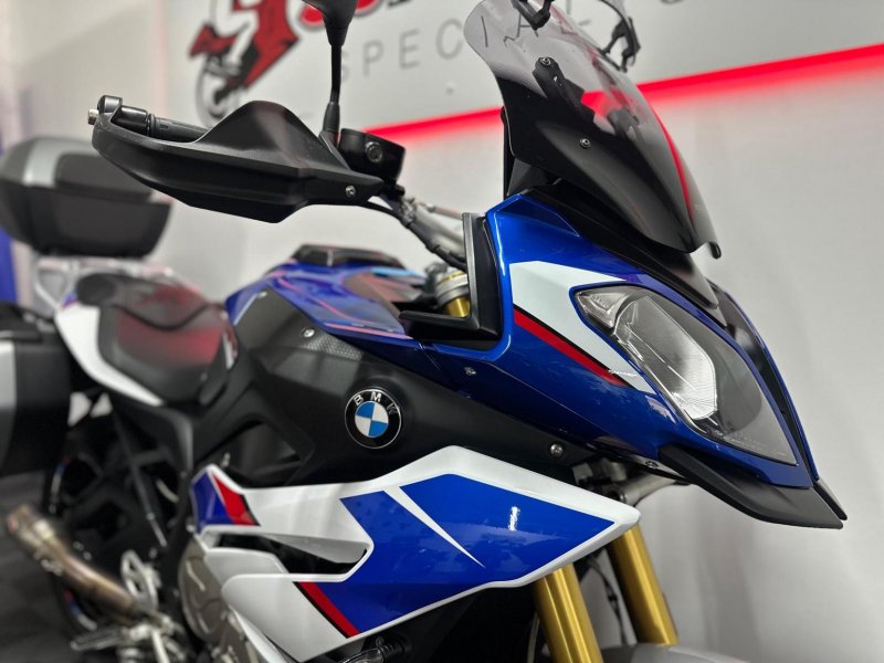 BMW S1000XR