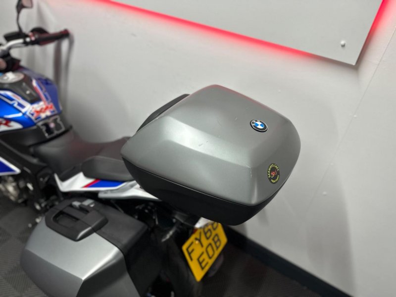 BMW S1000XR