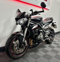TRIUMPH STREET TRIPLE 765