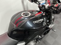 TRIUMPH STREET TRIPLE 765