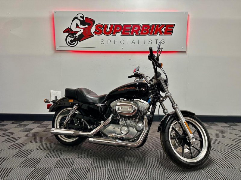 HARLEY-DAVIDSON Sportster