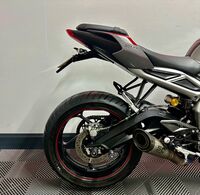 TRIUMPH STREET TRIPLE 765