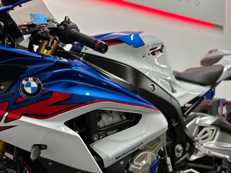 BMW S1000RR