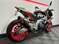 APRILIA Tuono 1100 V4