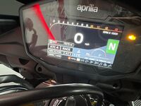 APRILIA Tuono 1100 V4