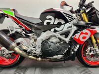 APRILIA Tuono 1100 V4