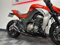KAWASAKI Z1000