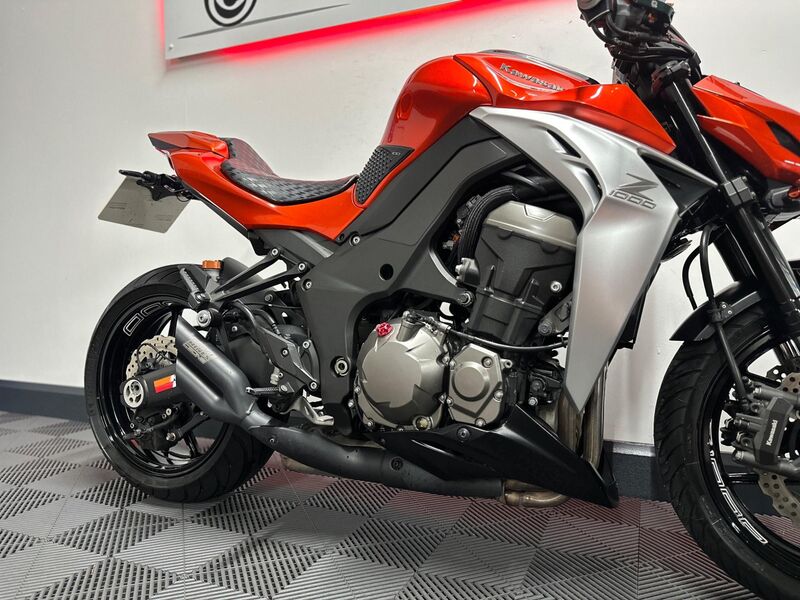 KAWASAKI Z1000