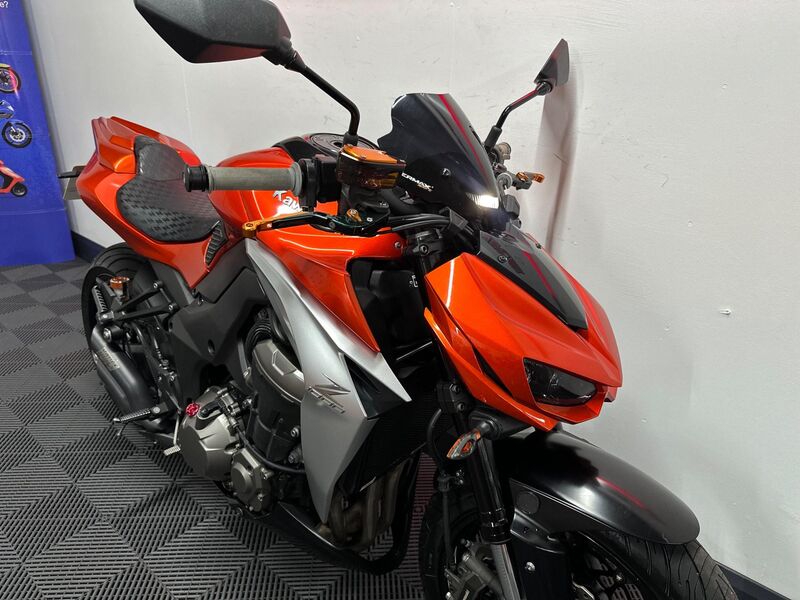 KAWASAKI Z1000