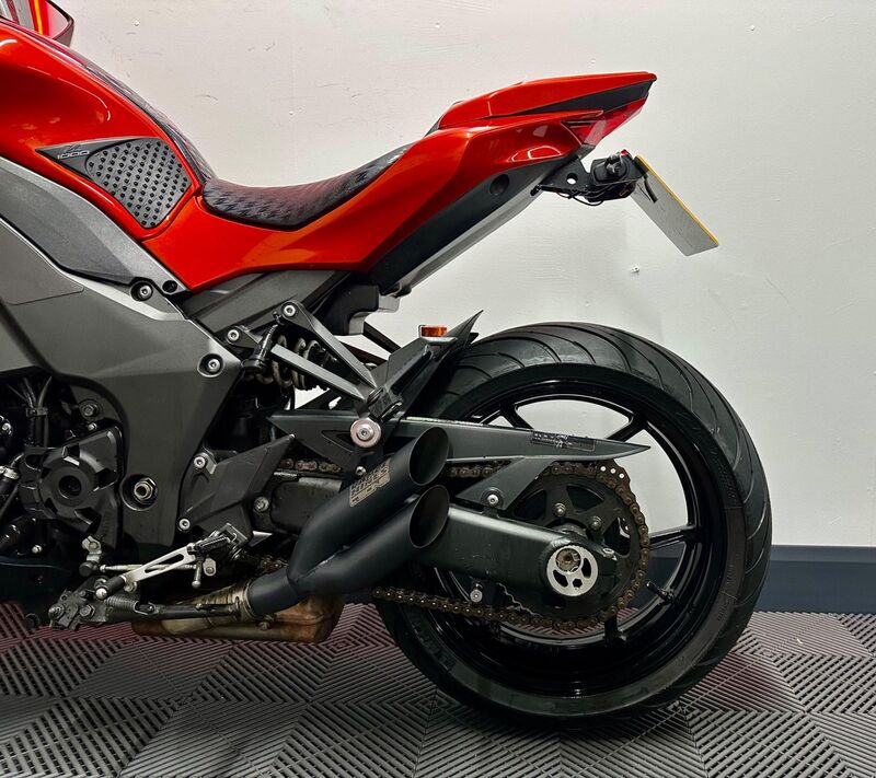KAWASAKI Z1000