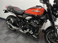 KAWASAKI Z900RS