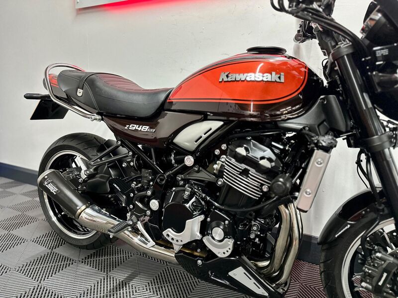 KAWASAKI Z900RS