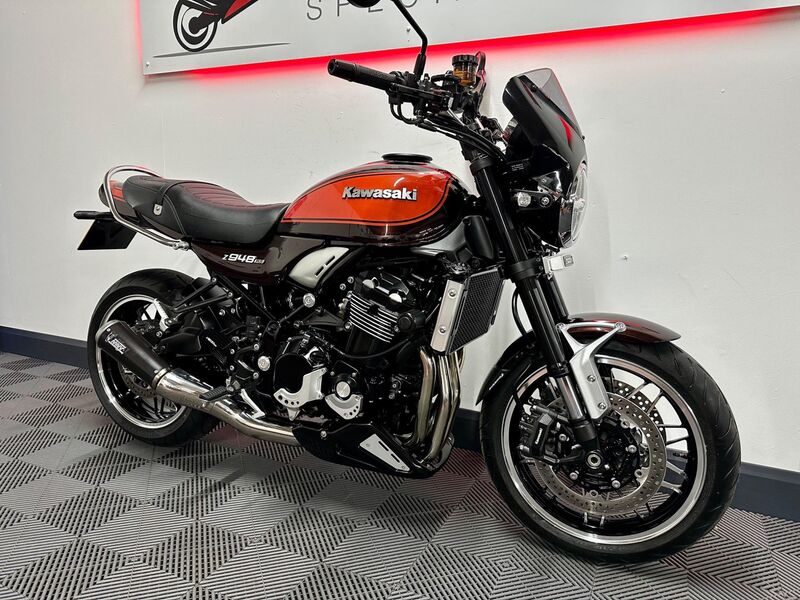KAWASAKI Z900RS