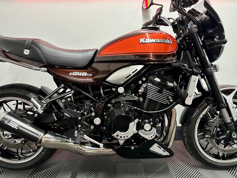 KAWASAKI Z900RS