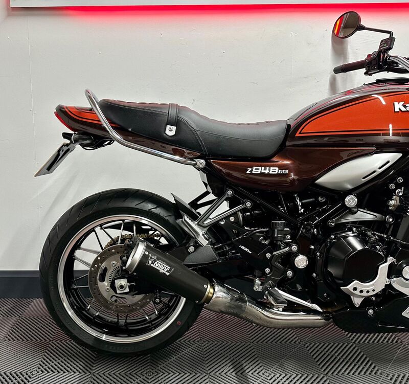 KAWASAKI Z900RS
