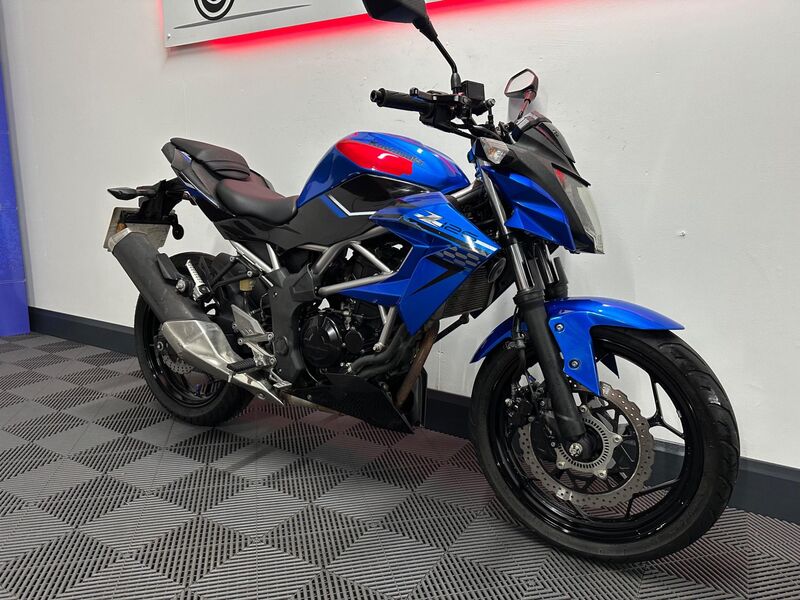 KAWASAKI Z125