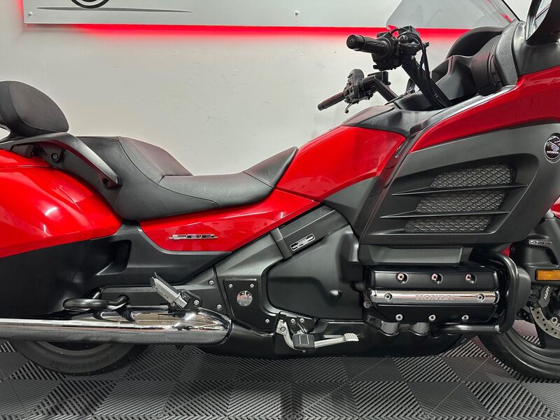HONDA GL1800 Goldwing