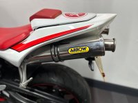 YAMAHA R1