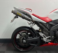YAMAHA R1