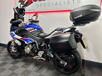 BMW S1000XR